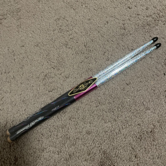 Hard Rock Cafe HRC Drumsticks  US patent - Picture 1 of 3